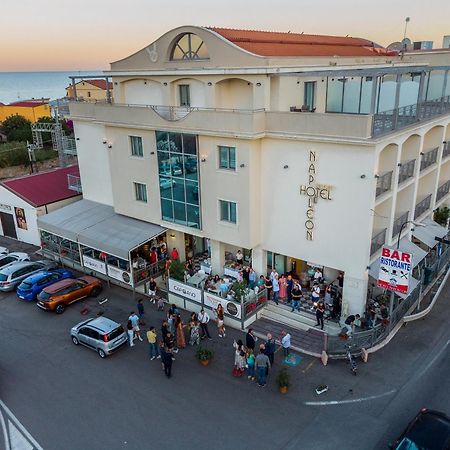 Hotel Napoleon Торре-Мелісса Екстер'єр фото